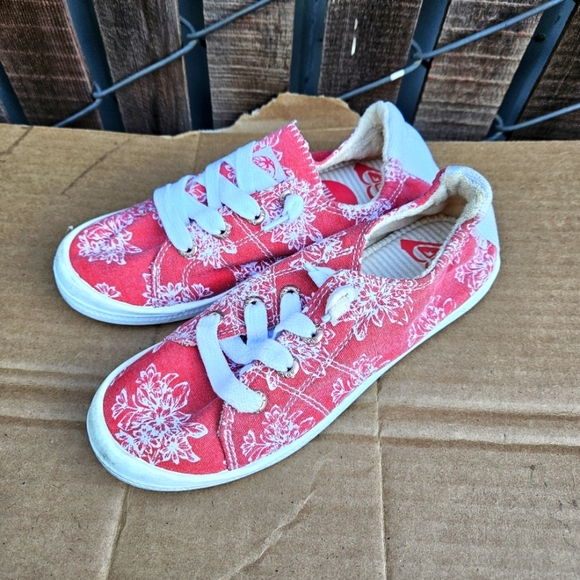 Roxy Red White Floral Casual Lace Sneakers Shoes Size 3 - Picture 4 of 16